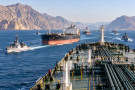 Hormuz v plamenech. Írán zdražuje válku celému světu