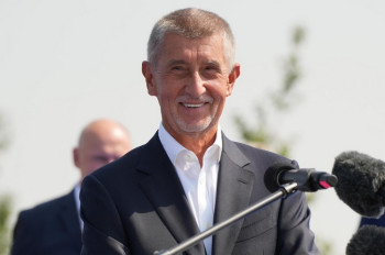Babiš chce zastavit ETS pro rafinerie. V4 hledá společný postup
