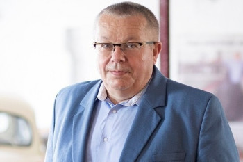 Armáda a sledování názorů občanů? Mašek žádá odpovědi
