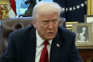 Trump přitvrzuje proti Fedu. Obchodní hrozba se týká i Česka Trump přitvrzuje proti Fedu. Obchodní hrozba se týká i Česka