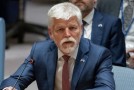 Pavel tlačí na summit NATO. Mašek mluví o frašce a cirkusu Pavel tlačí na summit NATO. Mašek mluví o frašce a cirkusu