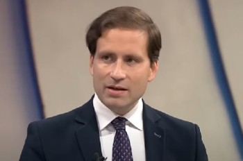 Kovanda varuje před ropnou pastí. Čína mezitím posiluje