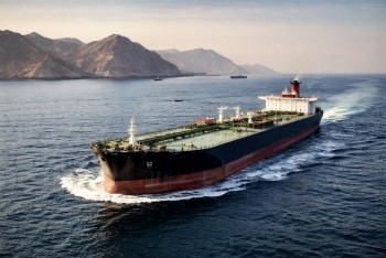 Ropa míří vzhůru kvůli hrozbě války mezi USA a Íránem